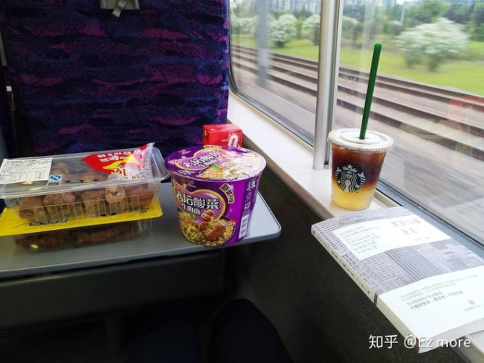 Các chuyến tàu hỏa ở Trung Quốc dần mất đi… thứ mùi đậm đà đặc trưng: Thanh niên hiện đại thấy vui, người thế hệ trước lại hoài niệm - Ảnh 6.