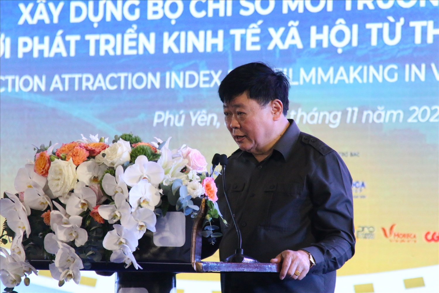 Ông Nguyễn Thế Kỷ Chủ tịch Hội đồng Lý luận phê bình văn học, nghệ thuật Trung ương chia sẻ tại Hội thảo