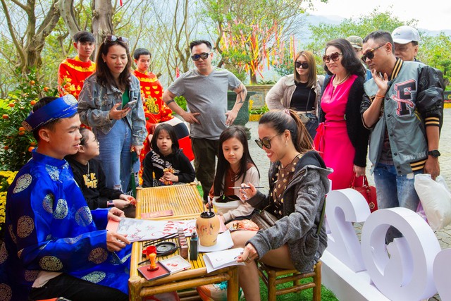 Đà Nẵng: Lễ hội Thần Tài hứa hẹn hút khách du lịch dịp Tết Nguyên đán Giáp Thìn 2024 - Ảnh 1.